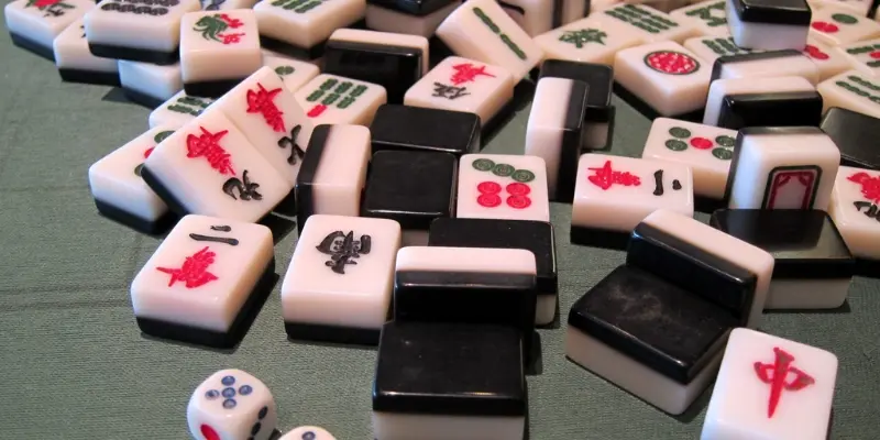 Learn how Mahjong is played and how to win?