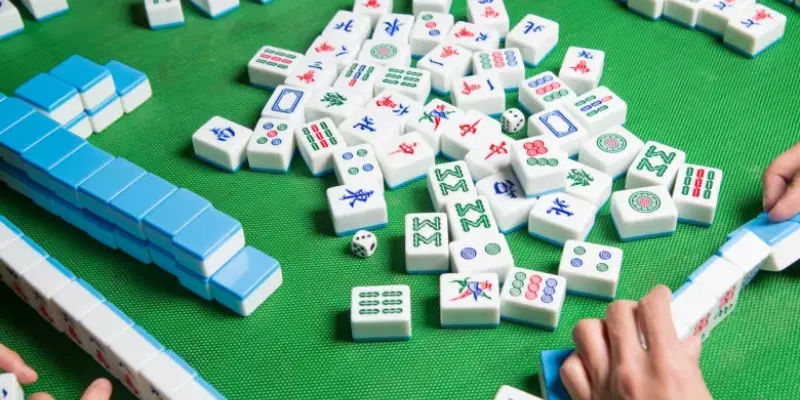 Learn in detail how Mahjong is played